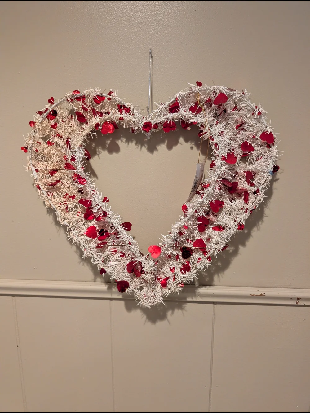 White and Red Heart Holiday Wreath - Home Holiday